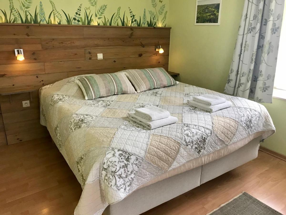 Taos B&B Vresse-sur-Semois Exterior foto